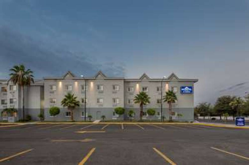 Microtel Inn & Suites By Wyndham Culiacan 2