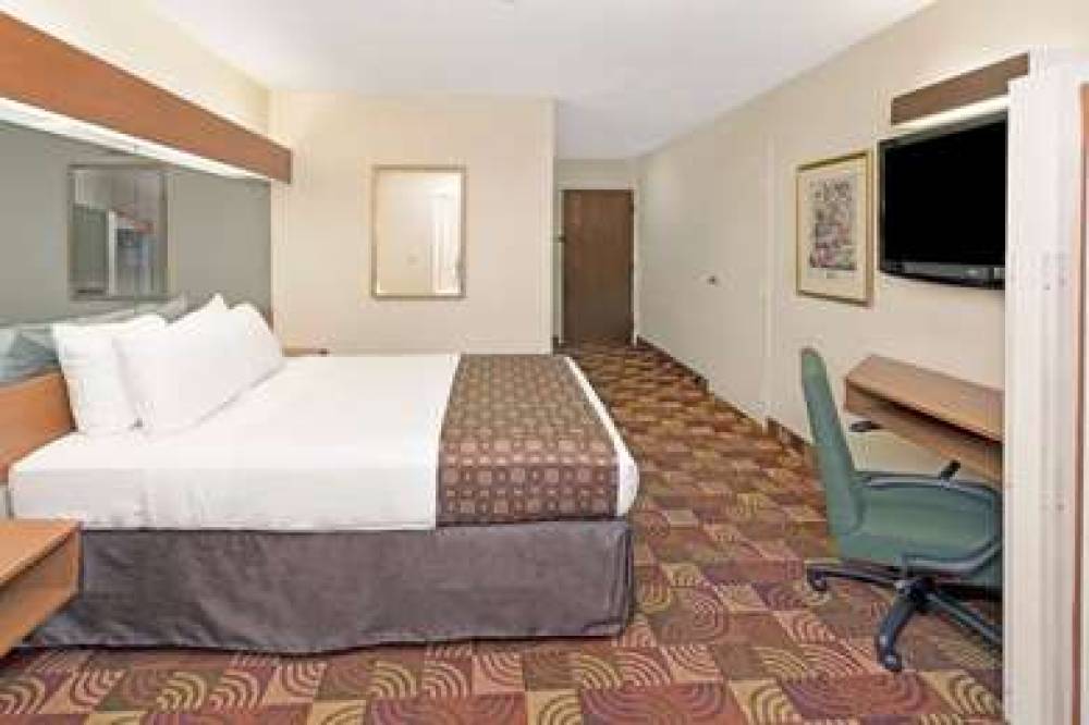 Microtel Inn & Suites By Wyndham Denver 7