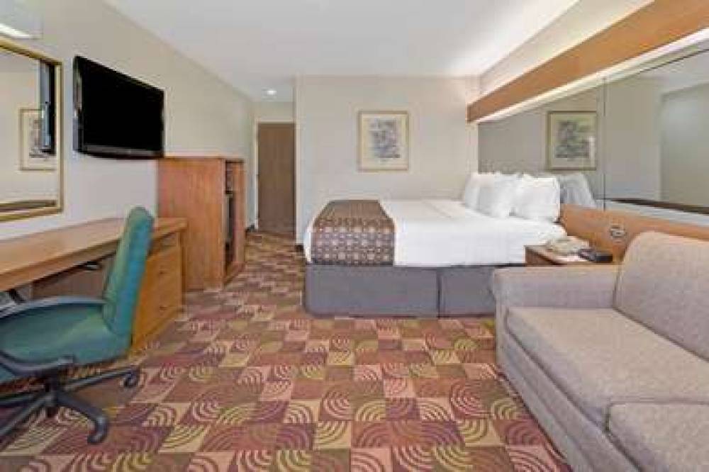 Microtel Inn & Suites By Wyndham Denver 9