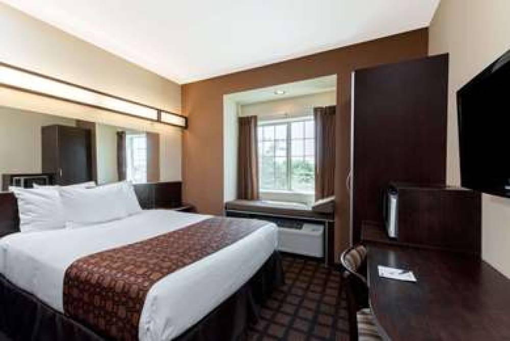 Microtel Inn & Suites By Wyndham Eagle Pass 8