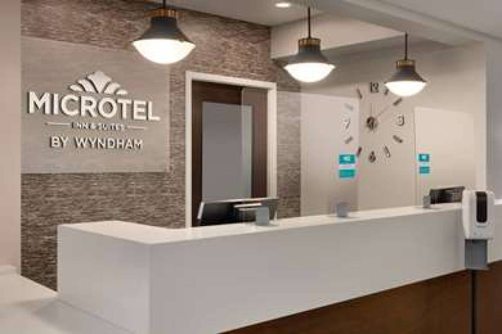 Microtel Inn & Suites By Wyndham Estevan 4