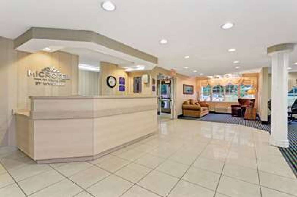 Microtel Inn & Suites By Wyndham Florence/Cincinnati Airport 1