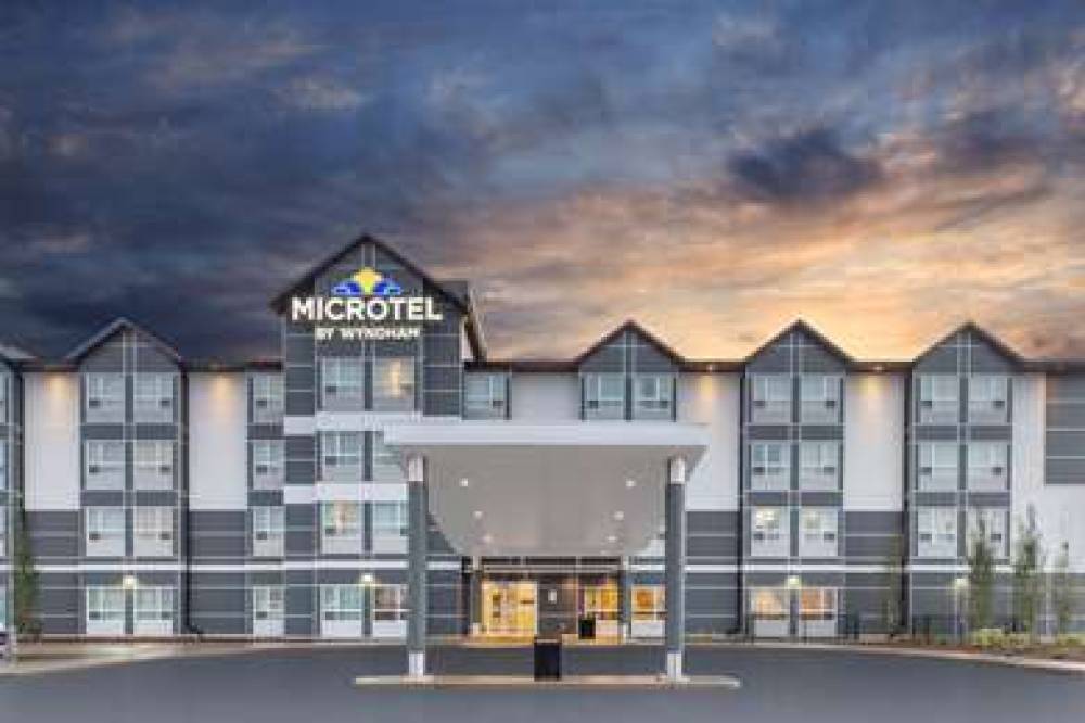 Microtel Inn & Suites By Wyndham Fort McMurray 1