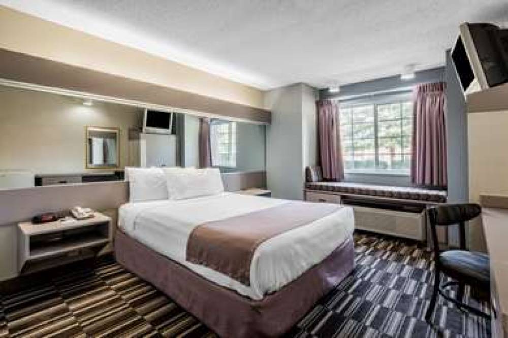 Microtel Inn & Suites By Wyndham Georgetown 8