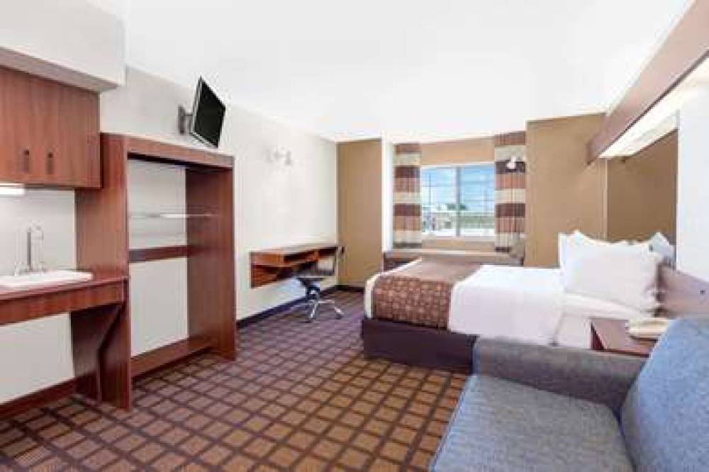 Microtel Inn & Suites By Wyndham Green Bay 6