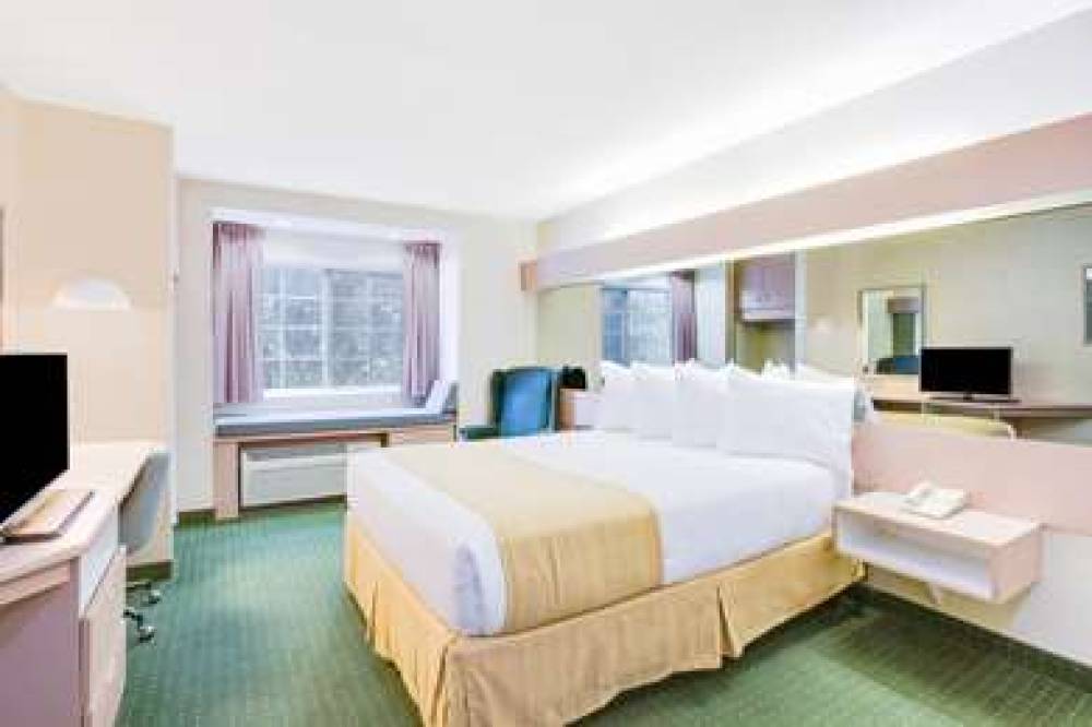 Microtel Inn & Suites By Wyndham Greensboro 7