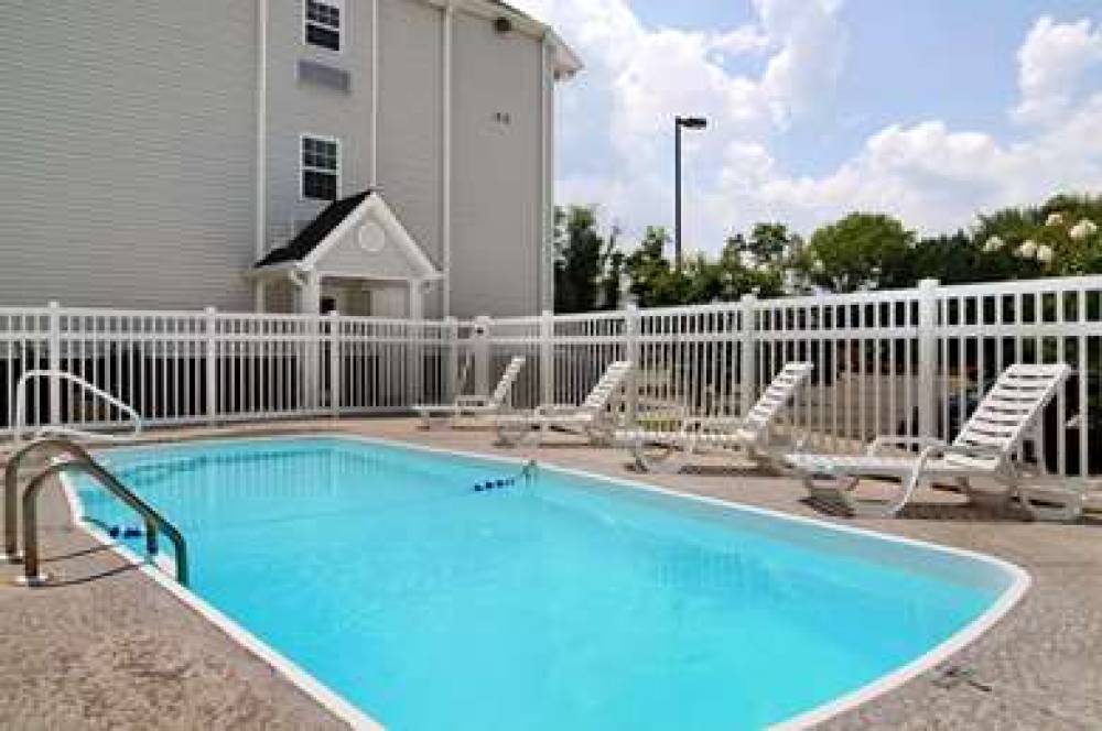 Microtel Inn & Suites By Wyndham Huntsville 3