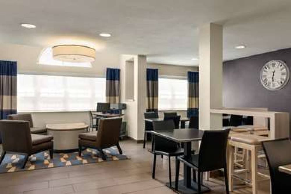 Microtel Inn & Suites By Wyndham Inver Grove Heights/Minne 10