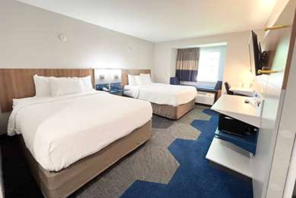 Microtel Inn & Suites By Wyndham Janesville 8