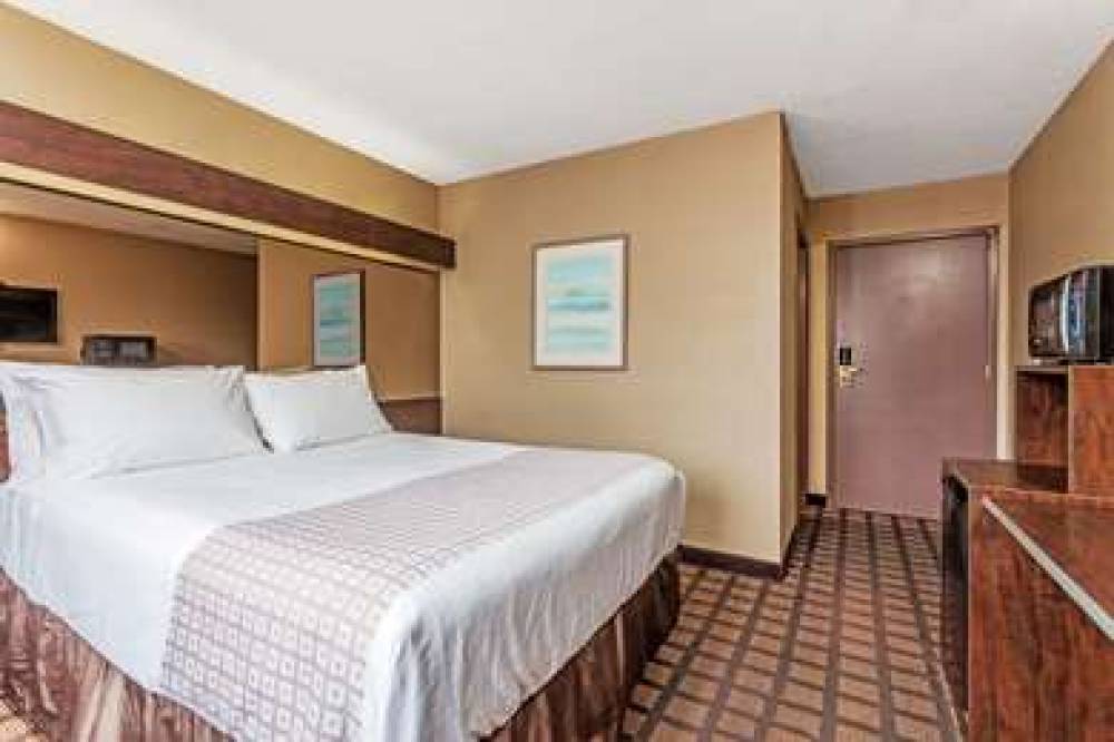 Microtel Inn & Suites By Wyndham Lexington 6