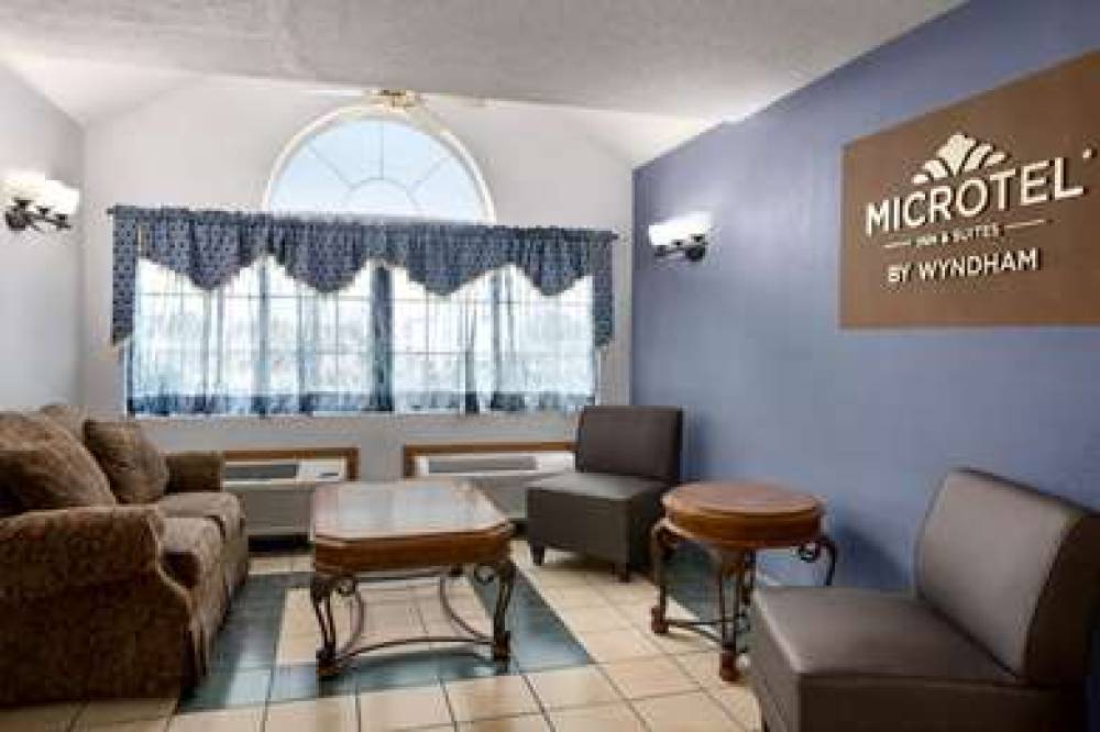 Microtel Inn & Suites By Wyndham Lincoln 4