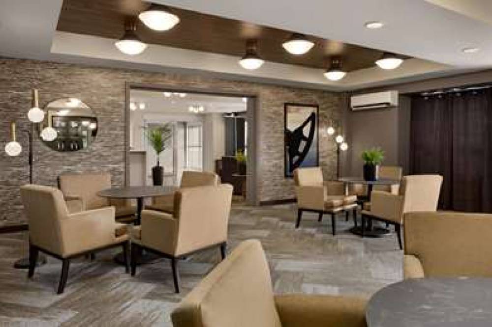 MICROTEL INN & SUITES BY WYNDHAM LL 8