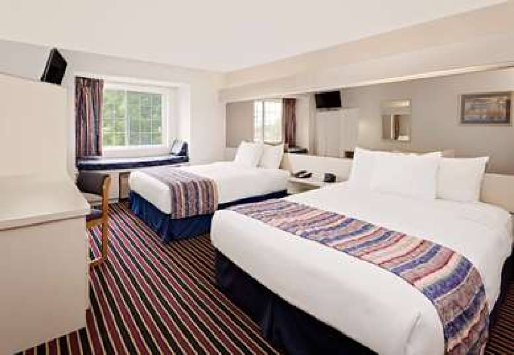 Microtel Inn & Suites By Wyndham Madison East 7