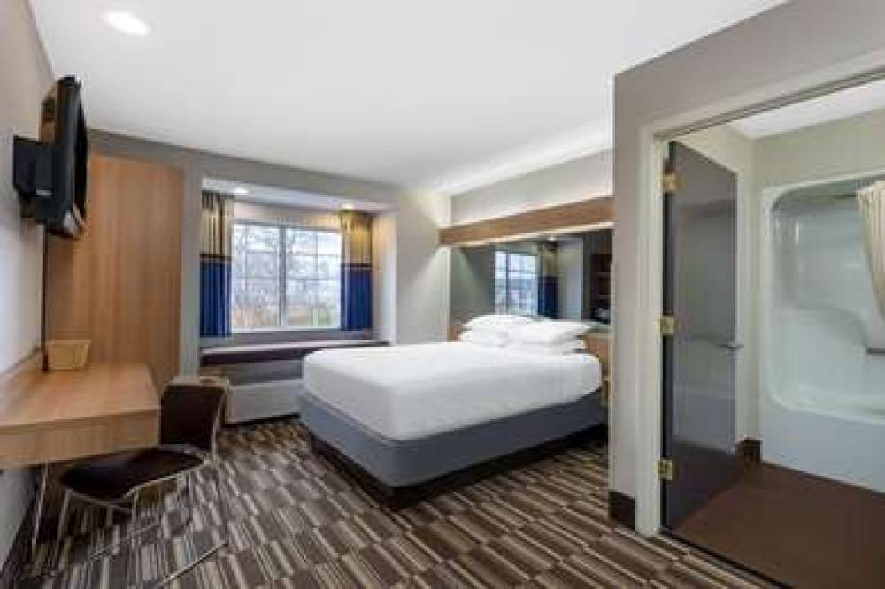 Microtel Inn & Suites By Wyndham Matthews/Charlotte 10