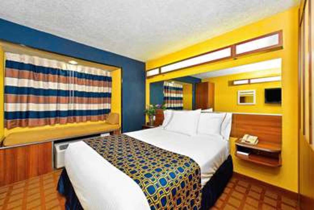 Microtel Inn & Suites By Wyndham New Braunfels 10