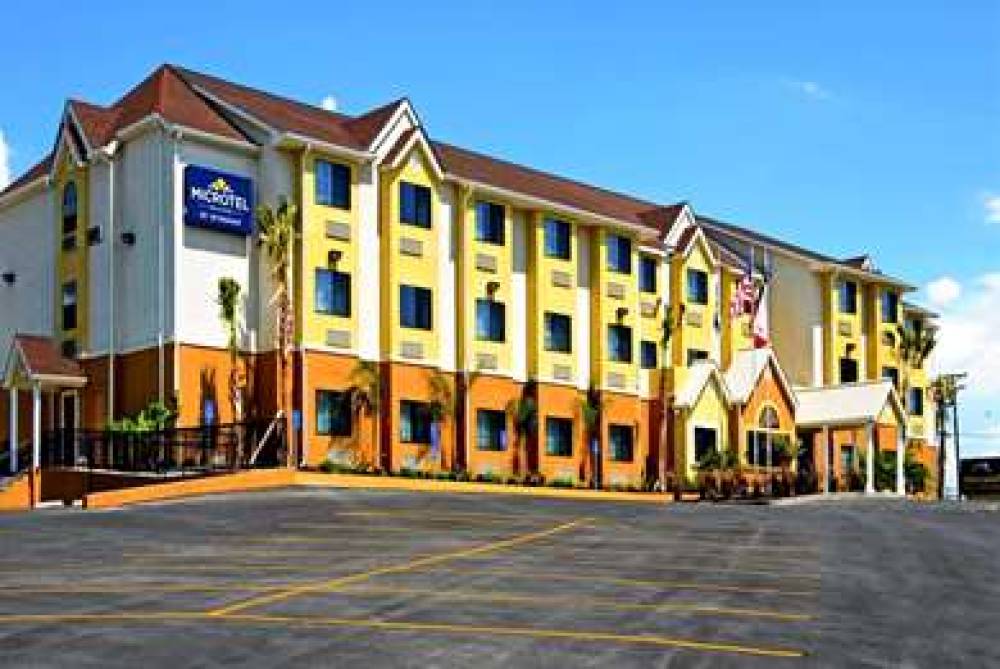 Microtel Inn & Suites By Wyndham New Braunfels 2