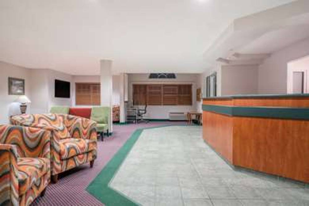 Microtel Inn & Suites By Wyndham New Ulm 2