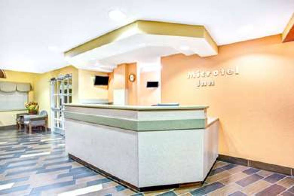 Microtel Inn & Suites By Wyndham Newport News Airport 5