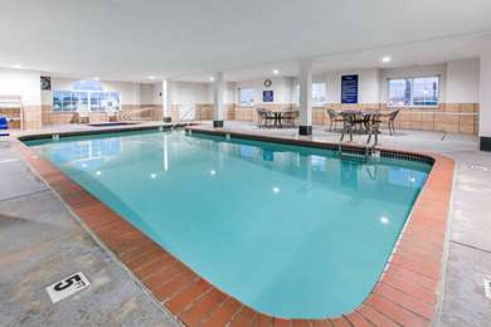 Microtel Inn & Suites By Wyndham Oklahoma City Airport 5