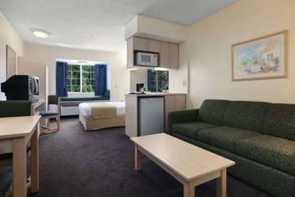 Microtel Inn & Suites By Wyndham Palm Coast 7