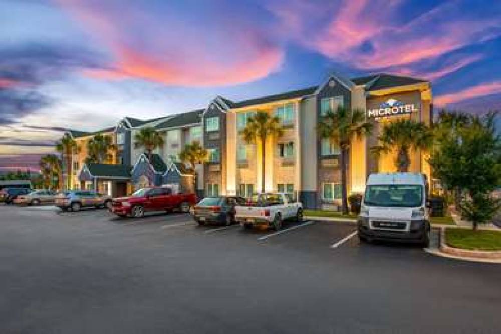 Microtel Inn & Suites By Wyndham Panama City 5