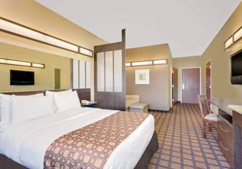 Microtel Inn & Suites By Wyndham Perry 6