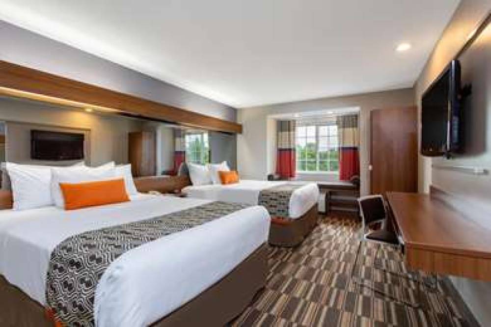 Microtel Inn & Suites By Wyndham Philadelphia Airport 4