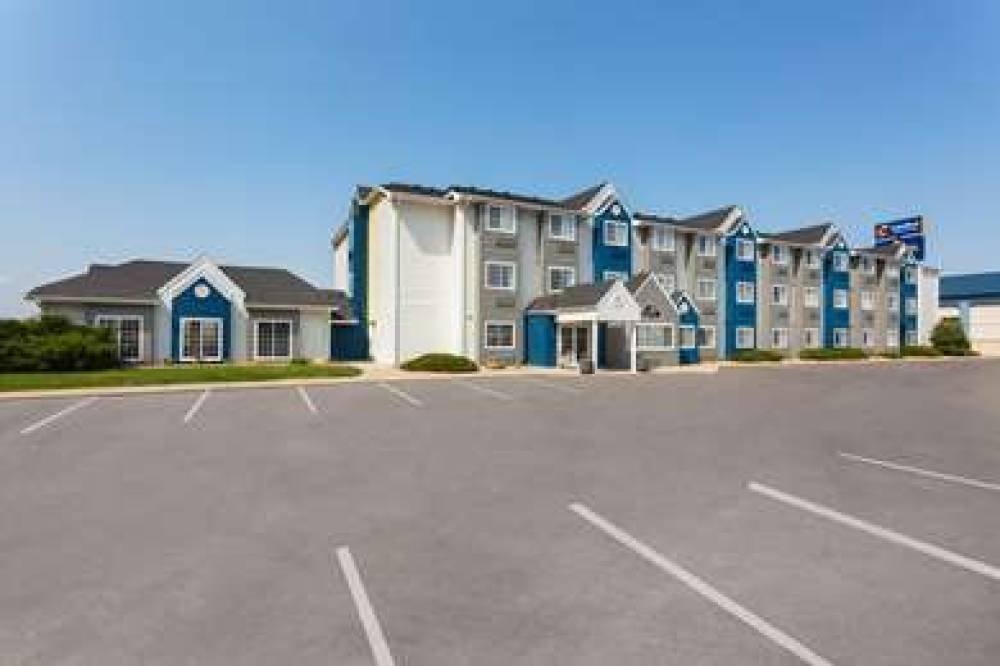 Microtel Inn & Suites By Wyndham Rapid City 2