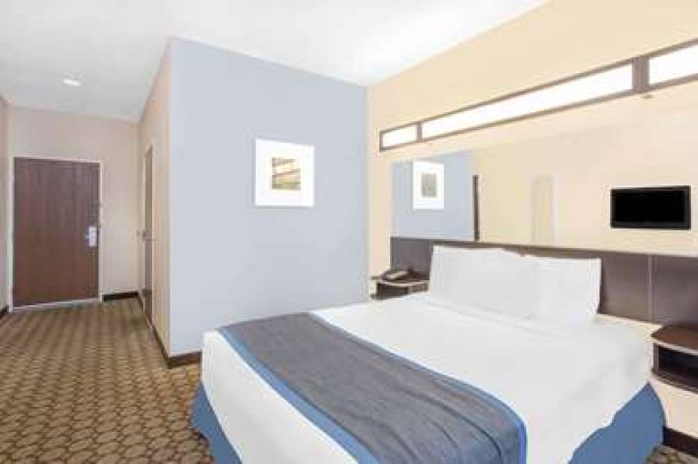 Microtel Inn & Suites By Wyndham San Angelo 10