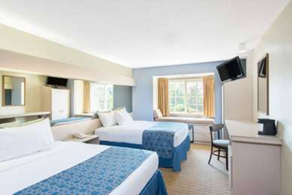 Microtel Inn & Suites By Wyndham Seneca Falls 7