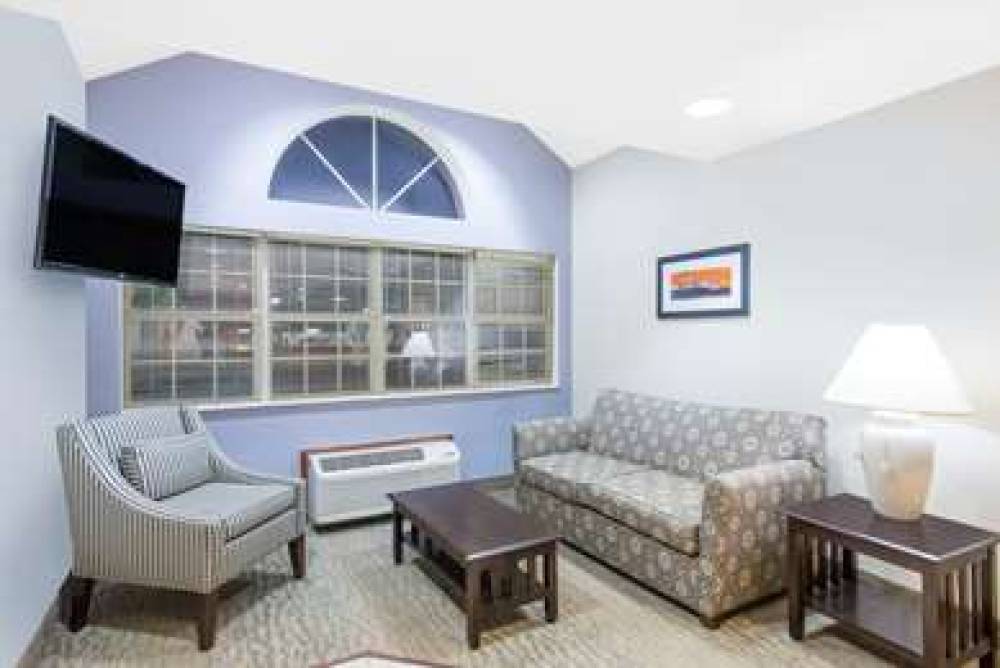 Microtel Inn & Suites By Wyndham Seneca Falls 3