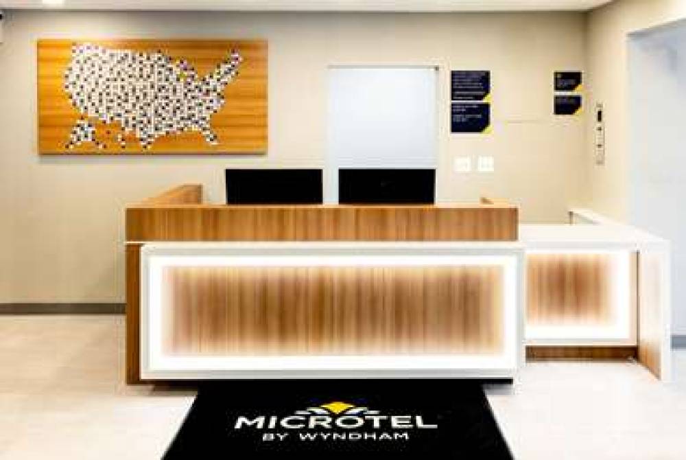 Microtel Inn & Suites By Wyndham Springville 9