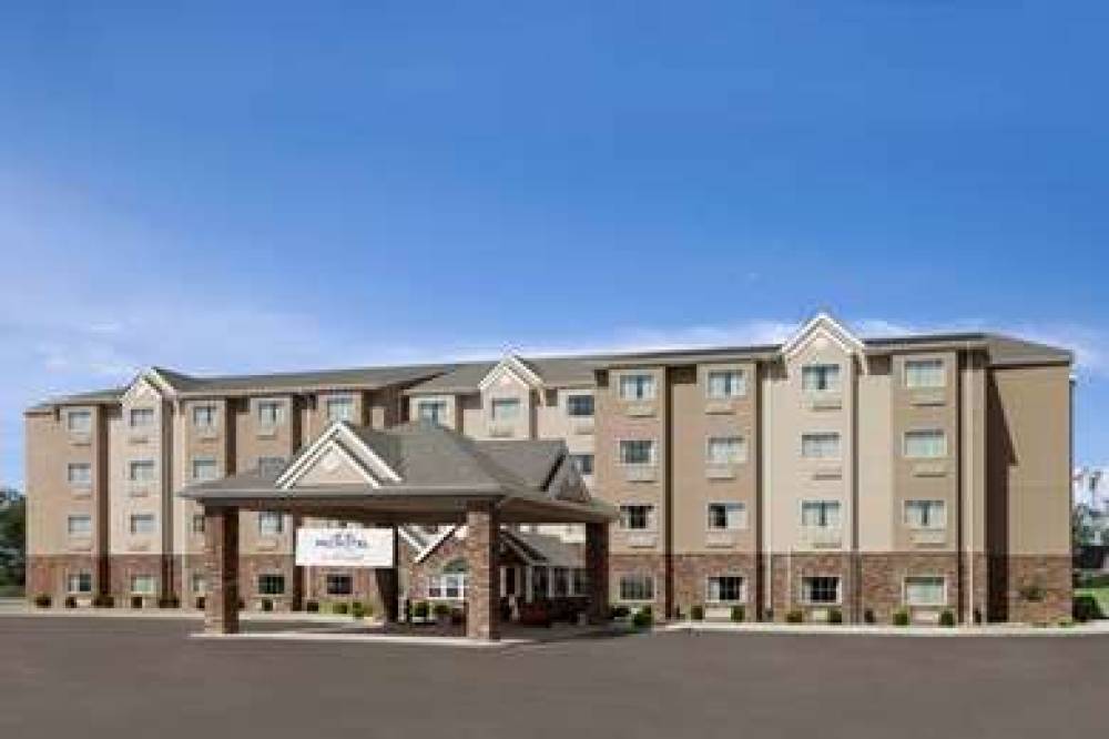 Microtel Inn & Suites By Wyndham St Clairsville 1