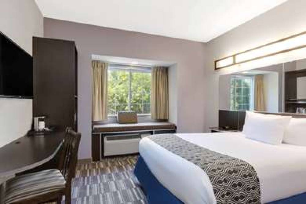 Microtel Inn & Suites By Wyndham Tuscaloosa Near University 4