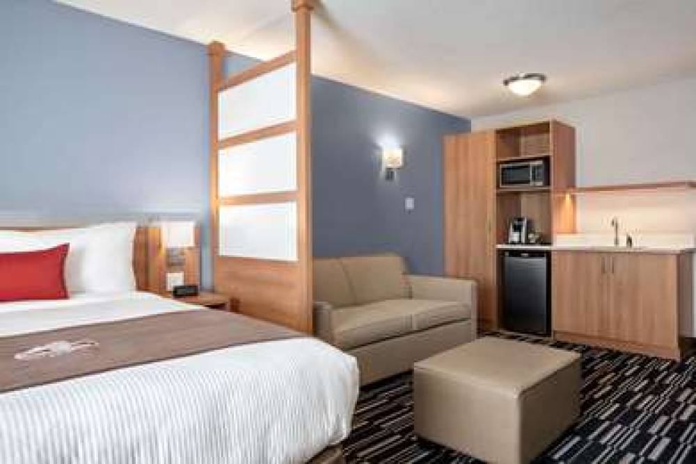 MICROTEL INN & SUITES BY WYNDHAM VA 10