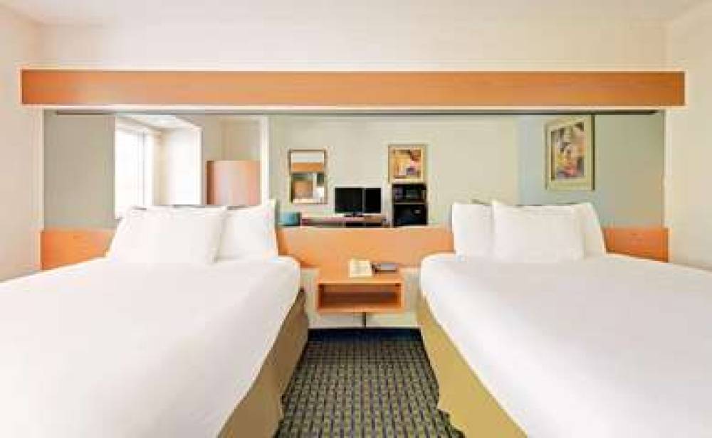 Microtel Inn & Suites By Wyndham Winston Salem 8