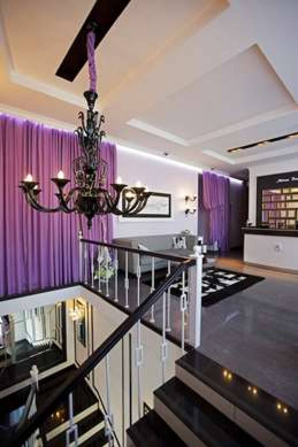 Mirax Boutique Hotel 8