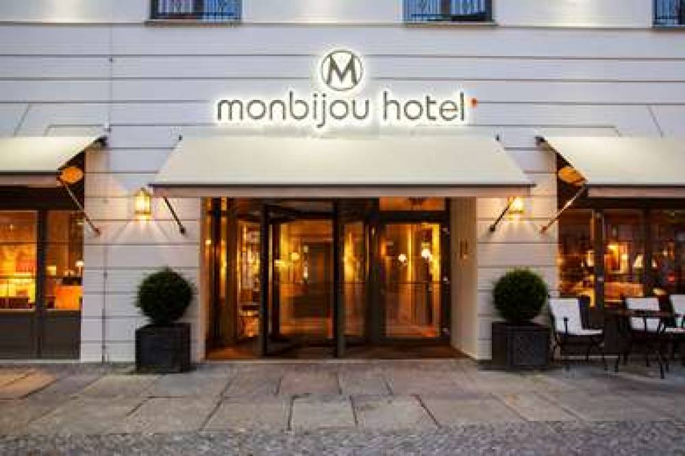 MONBIJOU HOTEL 1