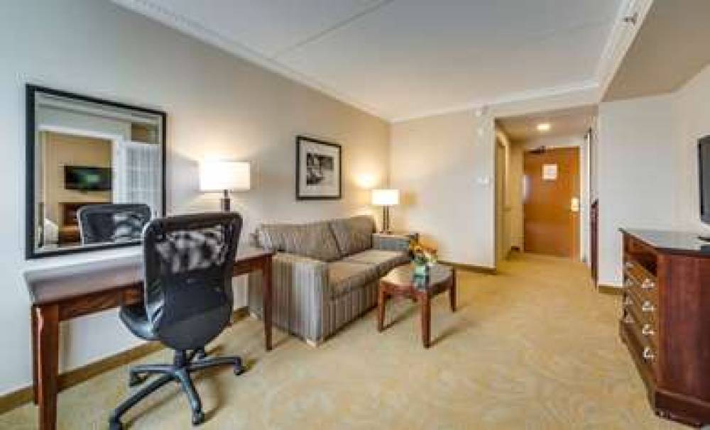 MONTE CARLO INN DOWNTOWN MARKHAM 9