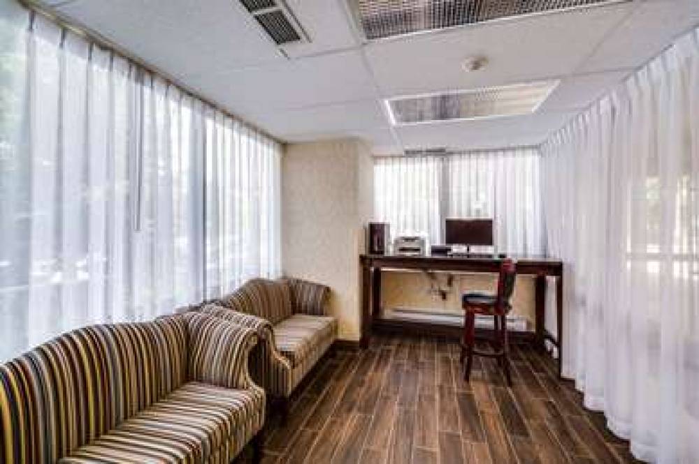 MONTE CARLO INN TORONTO MARKHAM 1