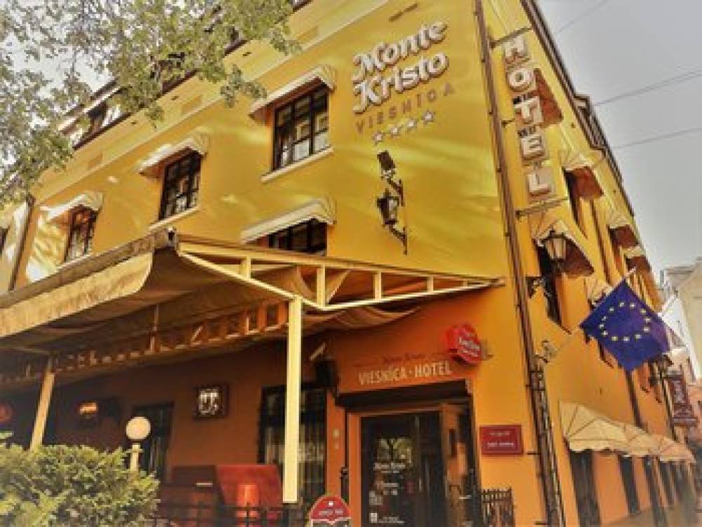 Monte Kristo Hotel 1