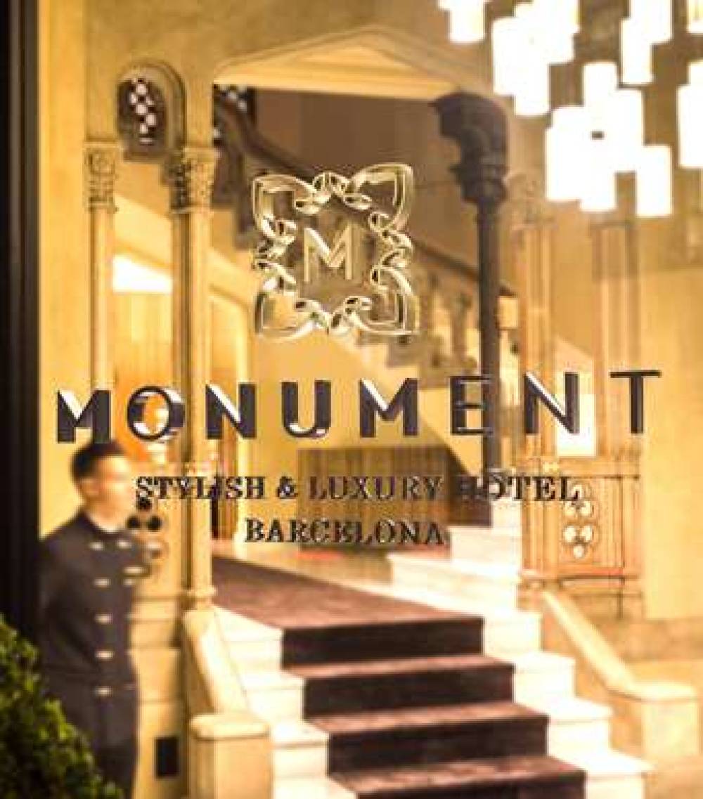 MONUMENT HOTEL 3