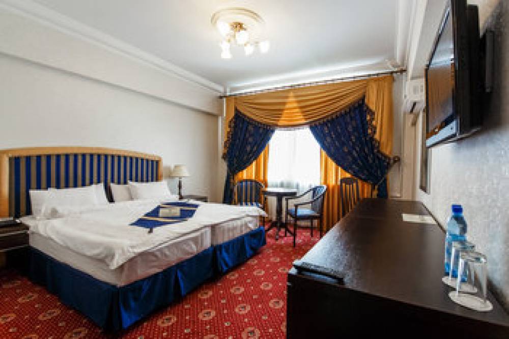 Moscow Holiday Hotel 8