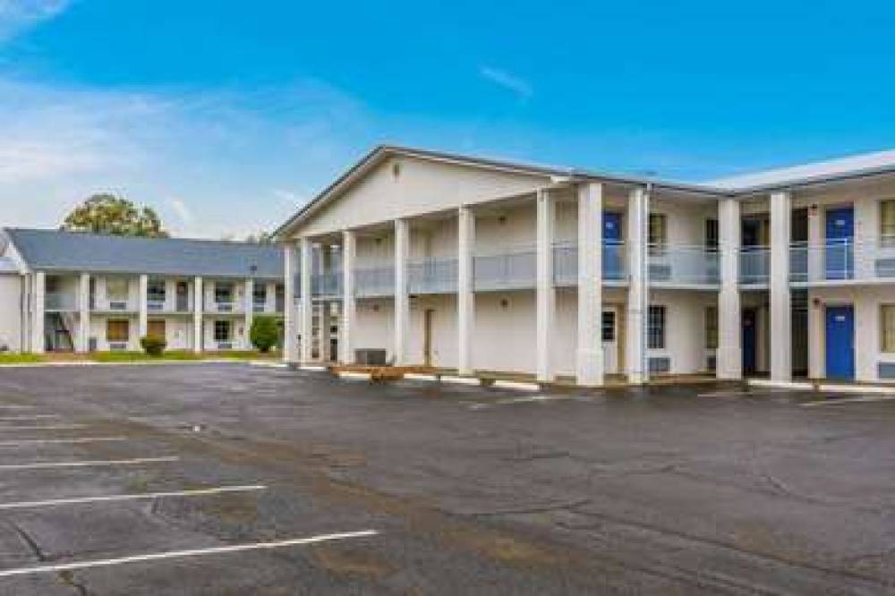 MOTEL 6 ALEXANDRIA-SOUTH 5