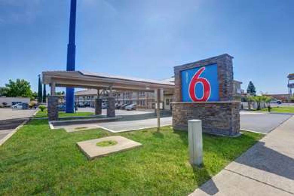 Motel 6 Anderson Redding Airport 1