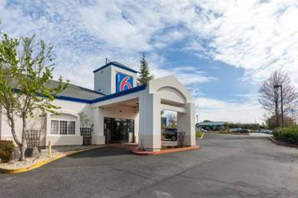 MOTEL 6 AUBURN CA 3