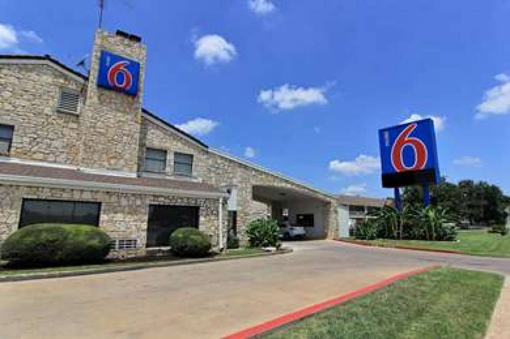 Motel 6 Austin Central-S Univ Of TX 4