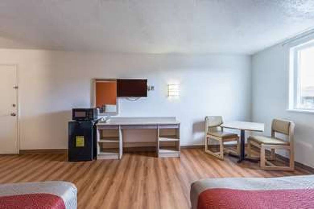 Motel 6 Beaverton 10