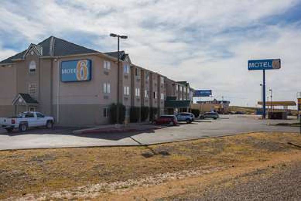 Motel 6 Bernalillo 5