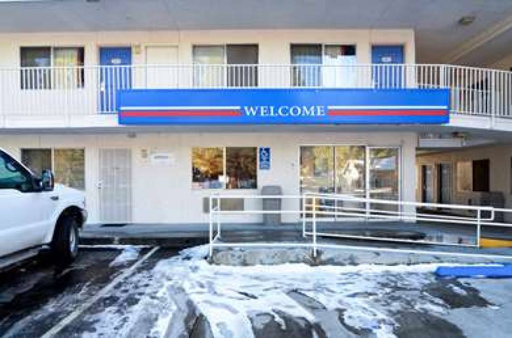 Motel 6 Big Bear 4